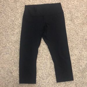 Lululemon Wunder Under Crop High Rise Pants!